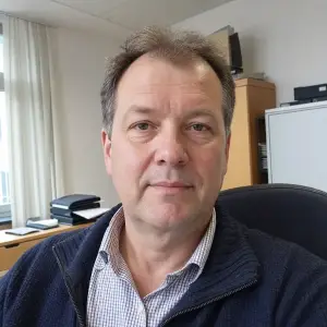 Andreas M.